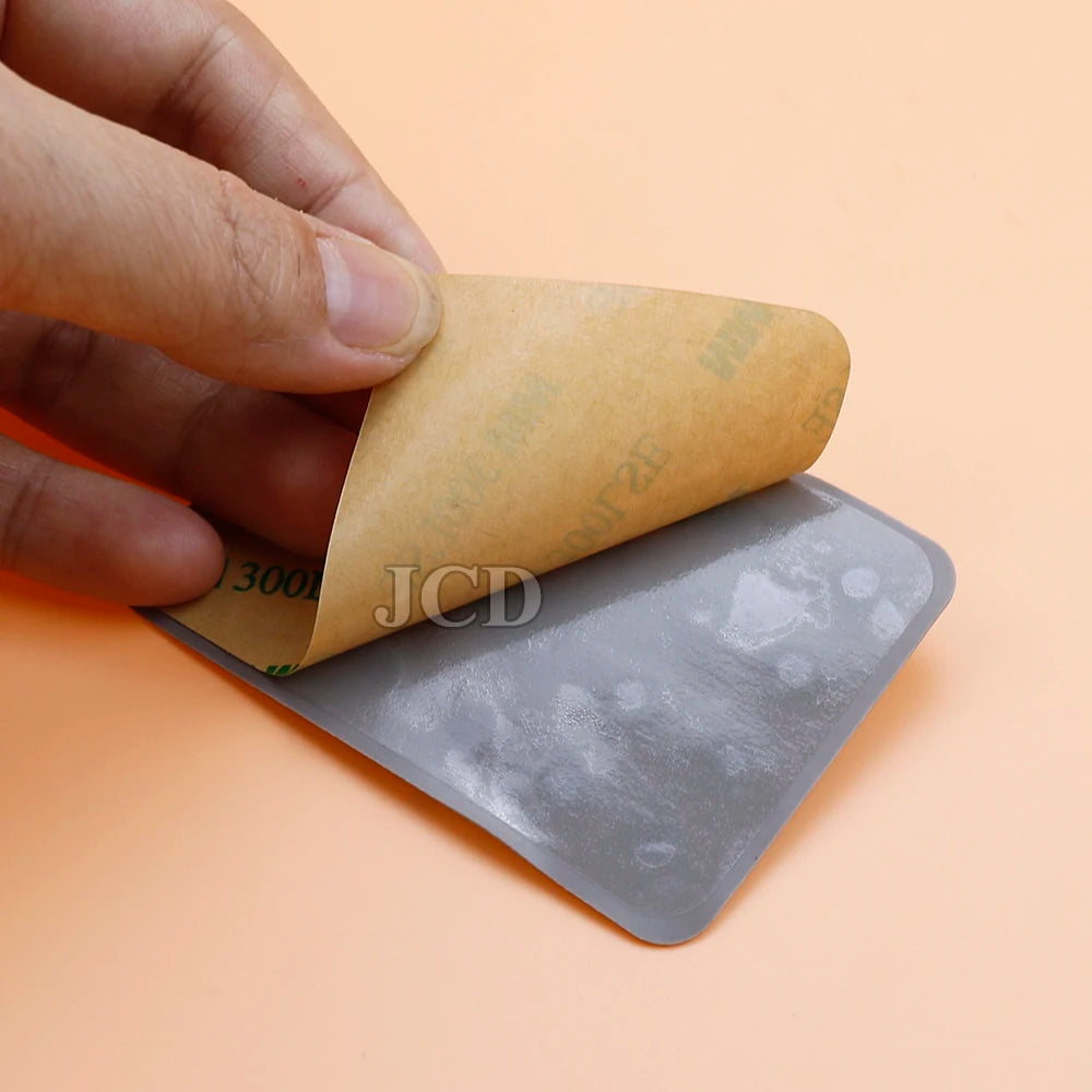 Support adhésif silicone multifonction pour smartphone – Pliable & repositionnable